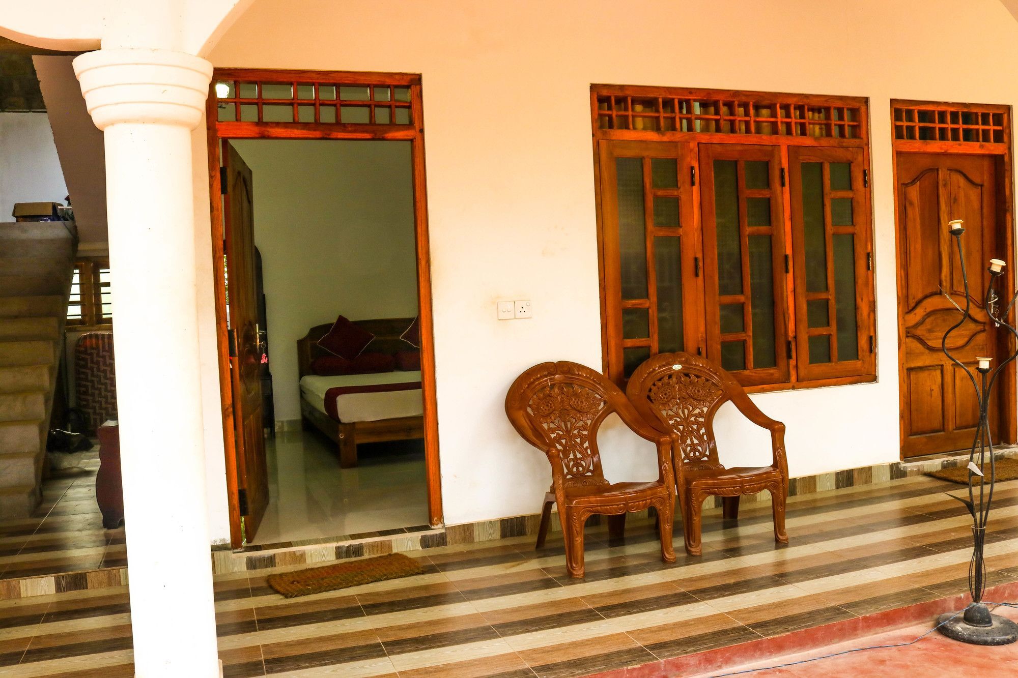 French Garden Eagle Wings Inn Uppuveli Dış mekan fotoğraf